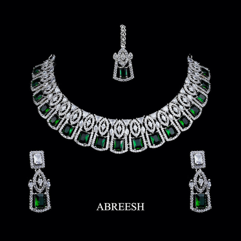Nóur Emerald Bridal Set