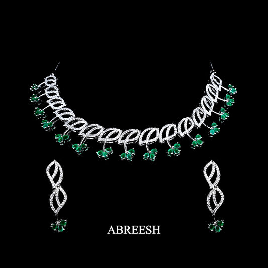 Darkhum Necklace Set